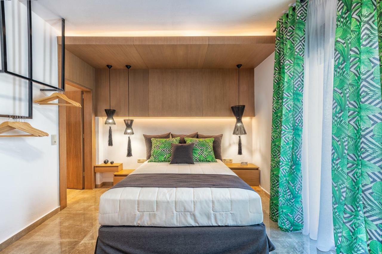 Ivoni Villa, An Iconic Summer Retreat, By Thinkvilla Perama  Eksteriør billede