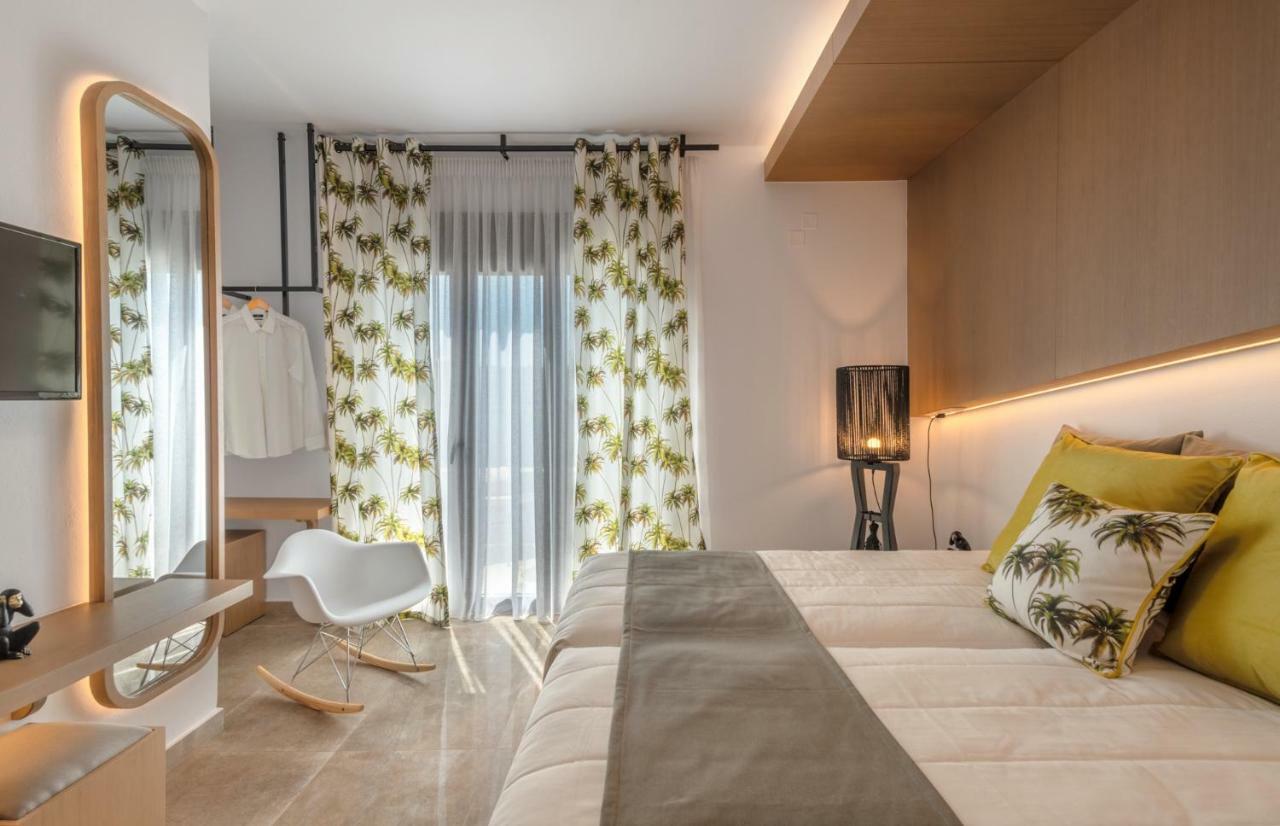 Ivoni Villa, An Iconic Summer Retreat, By Thinkvilla Perama  Eksteriør billede